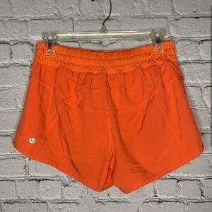 Super cute rare lululemon 4 in shorts